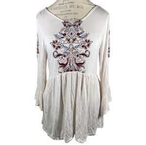 Susina Embroidered Floral White Boho Long Sleeve Blouse Size Large Peasant Top